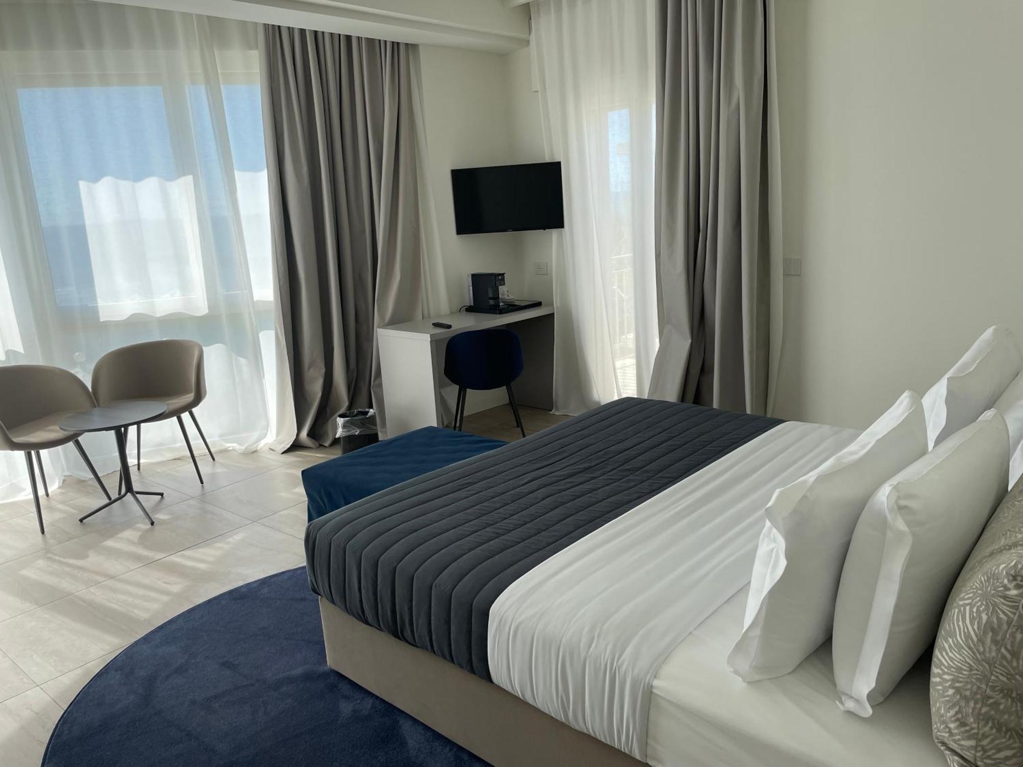 Hotel Petit Palais Венеция-Лидо Экстерьер фото